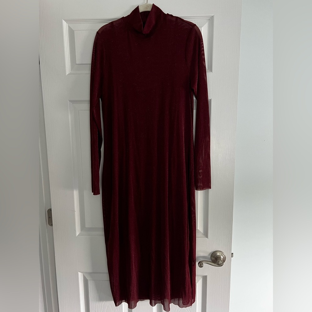 Elegant Burgundy Shimmery Long Sleeve Dress wSlip (worn once)